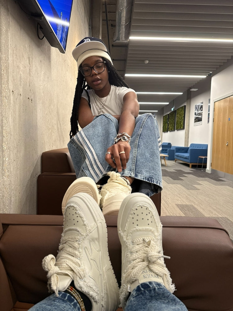 DCRB Broken Creme Sneakers